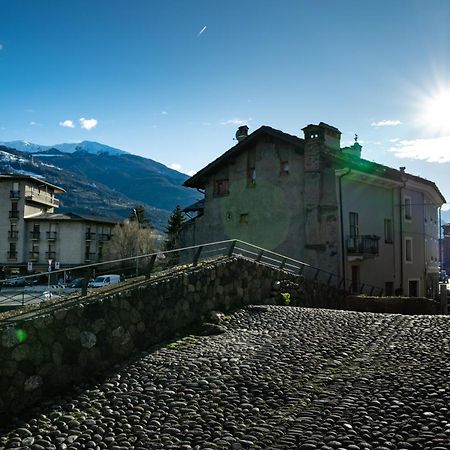 Alpine Apartment Аоста Экстерьер фото